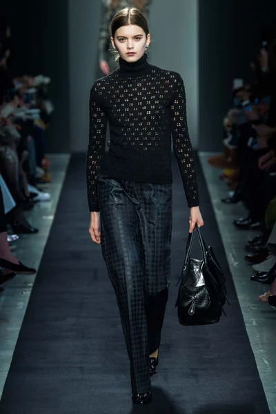 Look 26